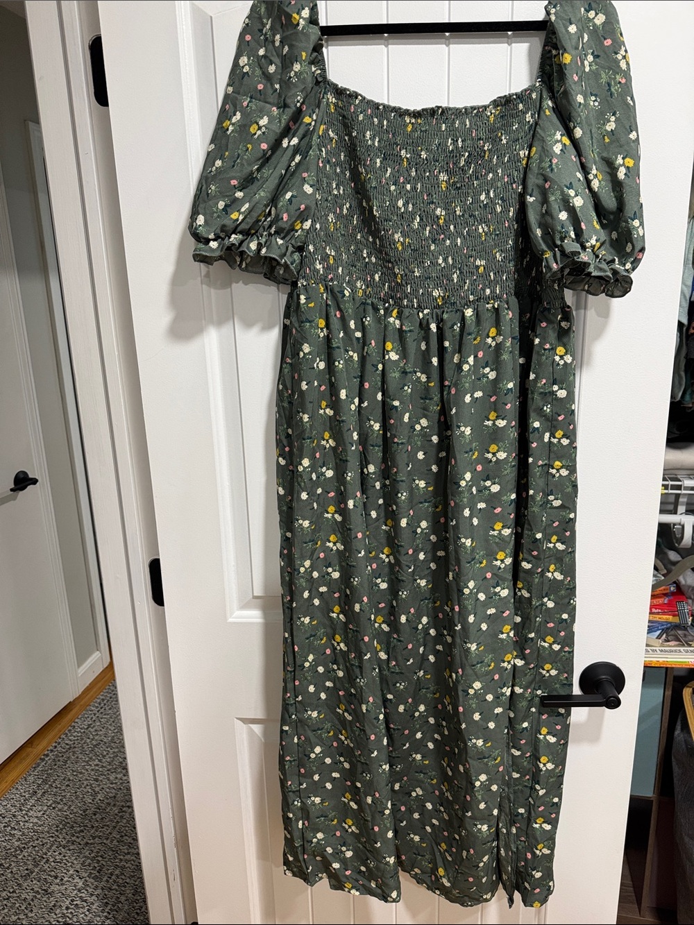 SHEIN Olive Green Floral Smocked Maxi Dress with Puff Sleeves